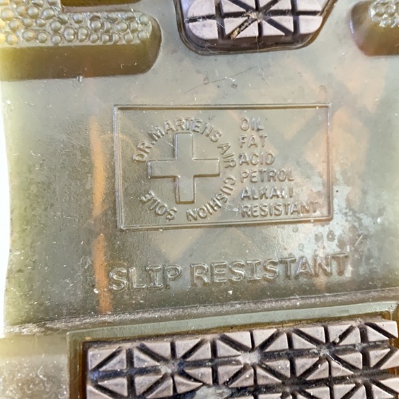 SOLD !Dr. AirWair Martens - Picture 6 of 7